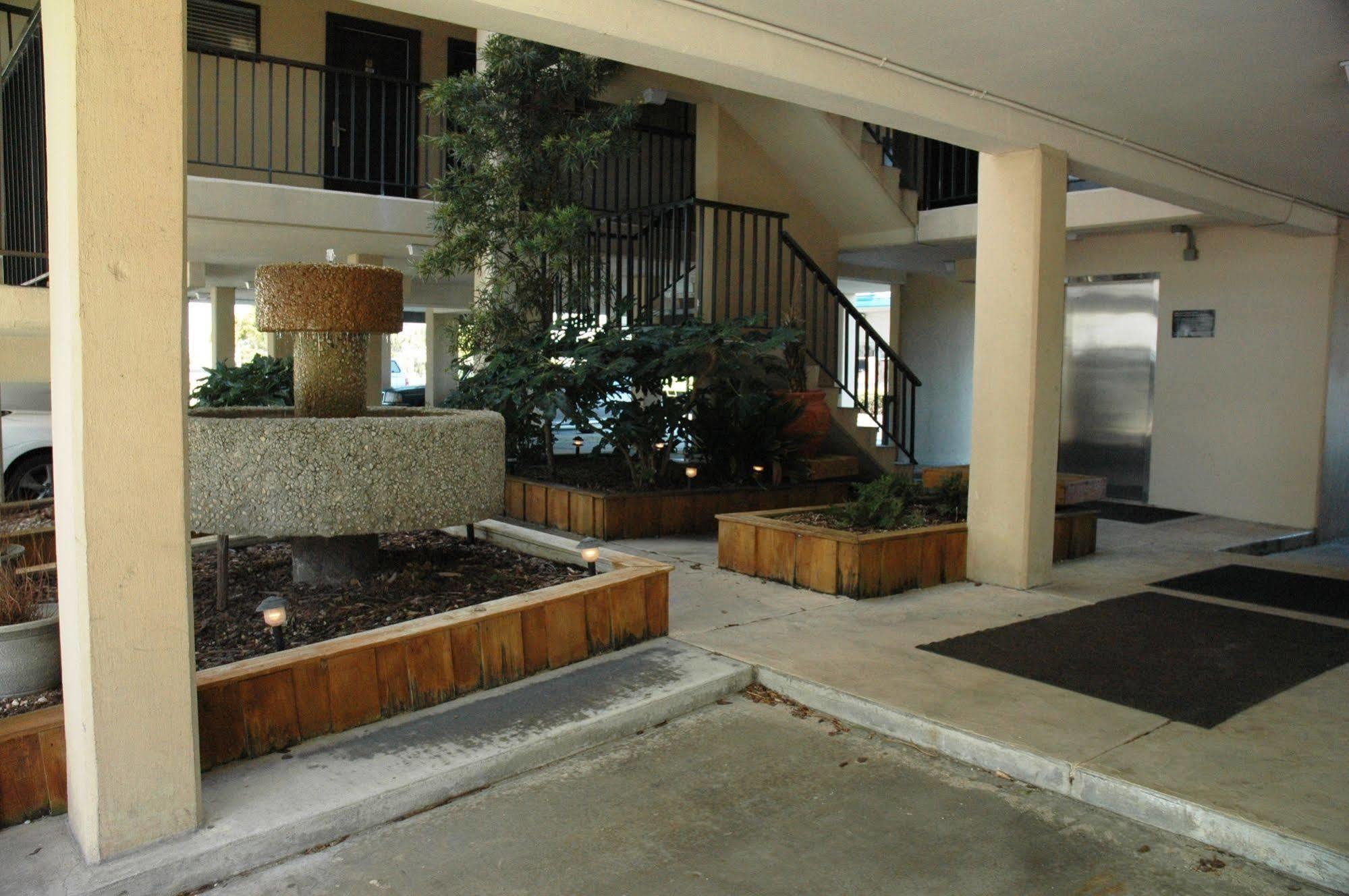 Summer Sands Suites Wrightsville Beach Exterior photo